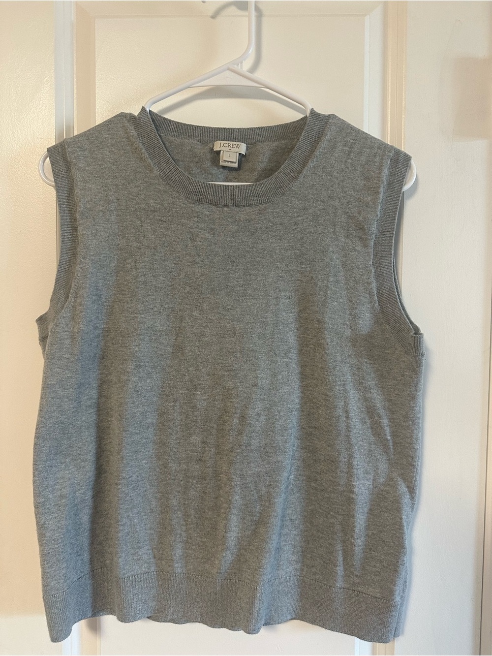 J.Crew Sleeveless 💯 Cotton Crewneck Shirt in Heather Gray - Picture 2 of 6
